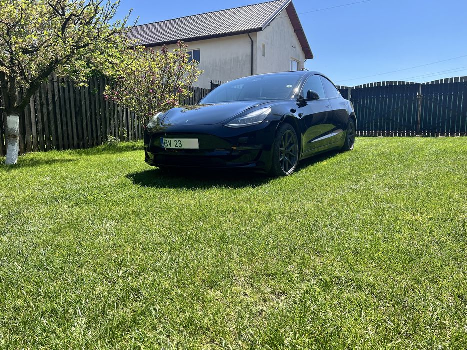 Tesla Model 3 Standard Range Plus