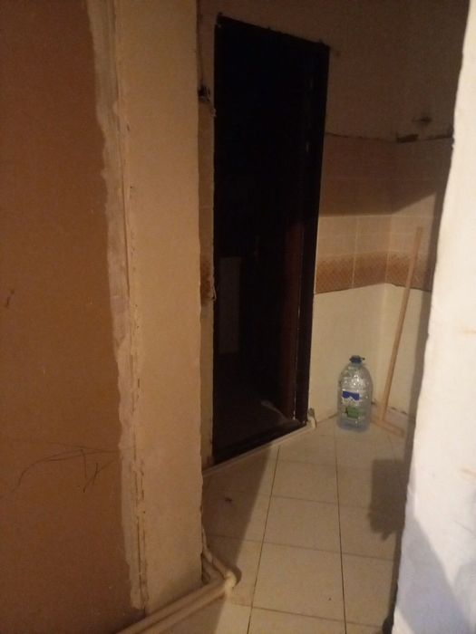 Аренда/Ijara Сергели,Массив Строитель 1/1/5 Кирпичный дом,(300&)