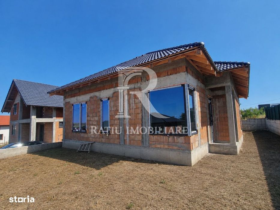 Casa cu 5 camere | Semifinisata | Vedere Panoramica | Paleu | Bihor