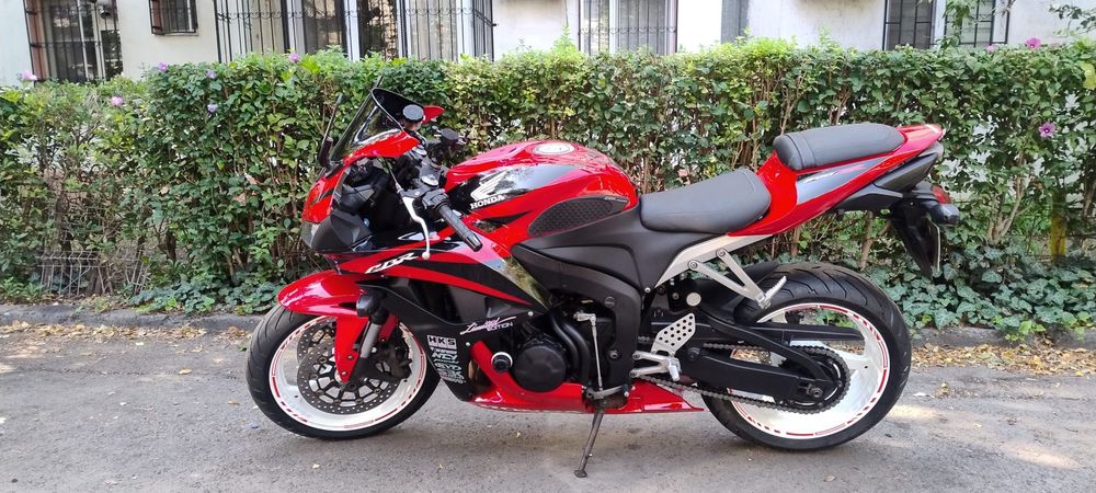 Honda cbr 600 rr