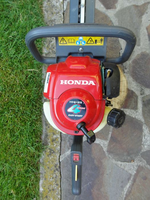 Masina de tuns gard viu cu motor pe benzina Honda