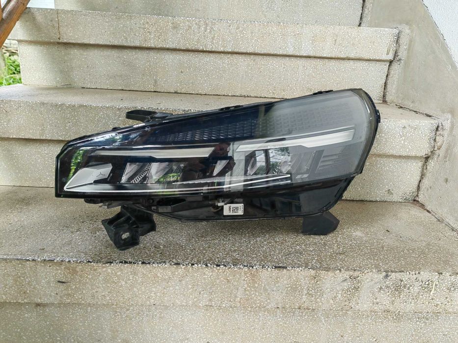 Фар Renault Clio 5 Face LED ляв / Фар Рено Клио 24г. Оринален