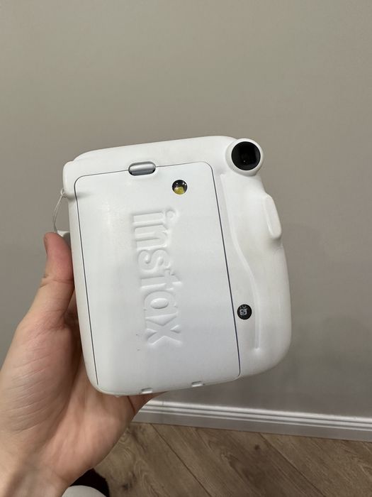 Фотоаппарат Instax Mini 11, белый