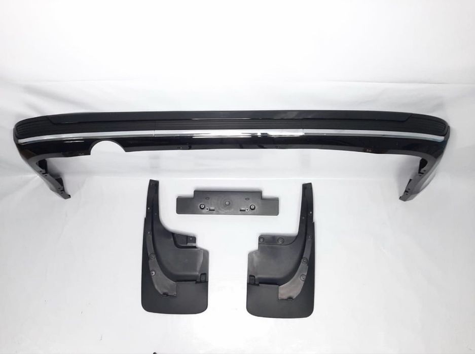 Обвес Lounge на Land Cruiser 200
