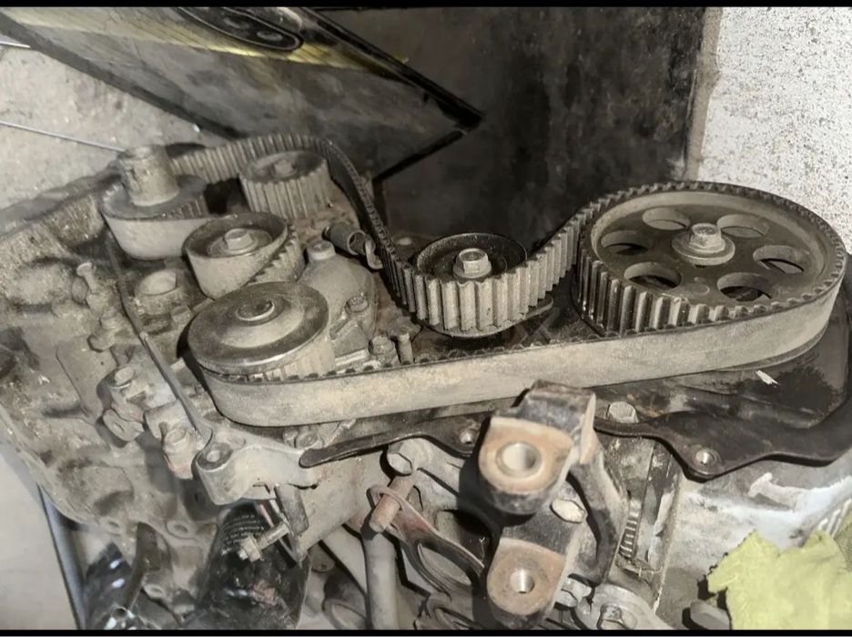 Двигатель от Карина Е 2л