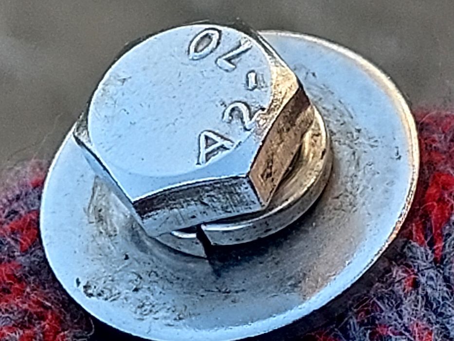 Болты с шайбой нержавеющие