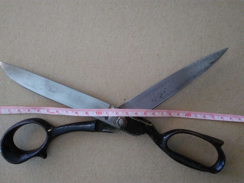 Голяма масивна ножица