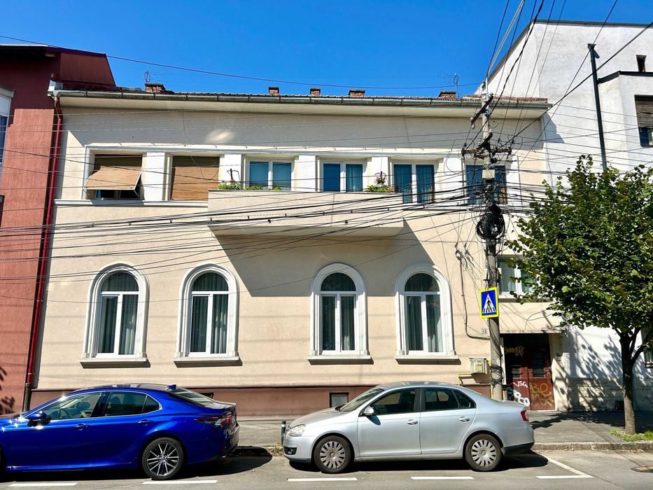 Garsonieră Renovată Integral | Zonă Ultracentrală | Piața Mihai Viteazu | Construcție Reabilitată | Potențial Investiție