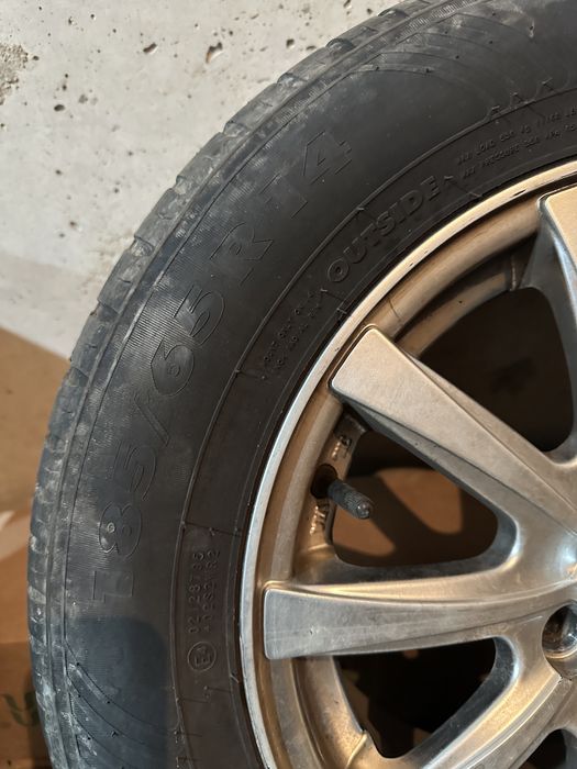 Летняя резина на легкосплавных  дисках