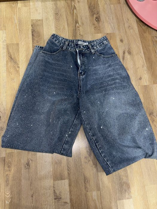 Дънки с камъчета