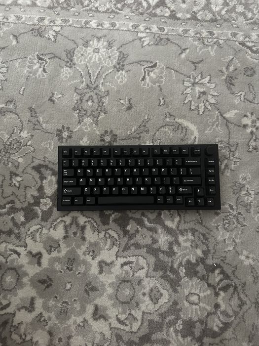 Glorious Gmmk Pro cu switchuri Gateron Ink Black V2