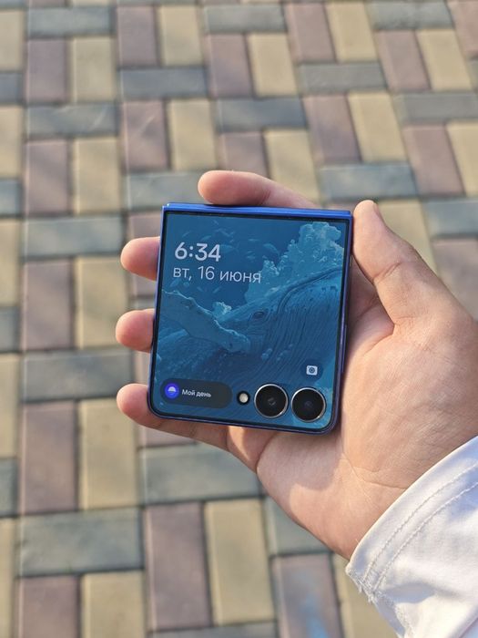 Samsung Z Flip 7