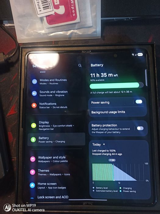 Samsung Galaxy Z Fold 4 512GB / 12GB RAM (jett black) + Много аксесоари
