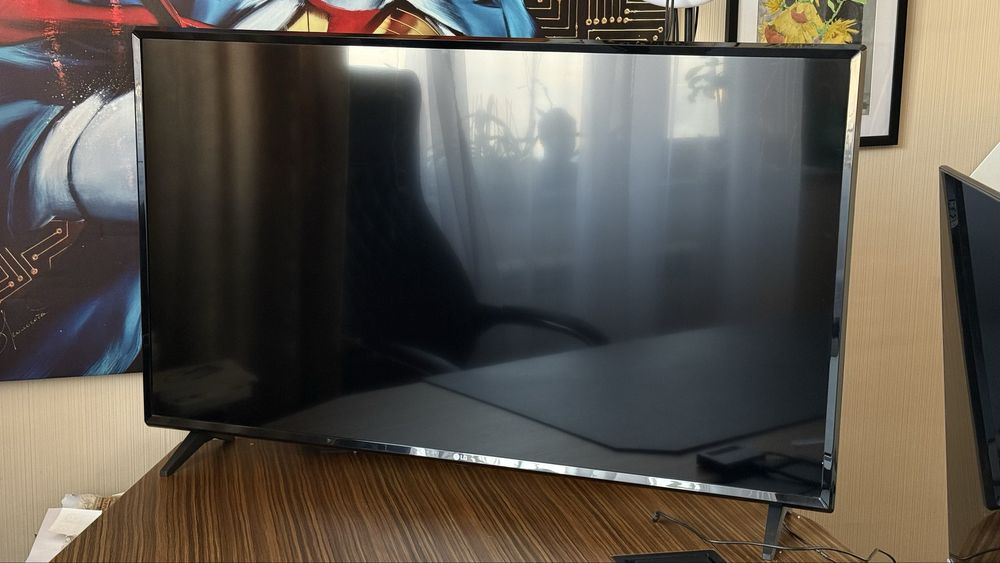 Продам телевизор LG срочно