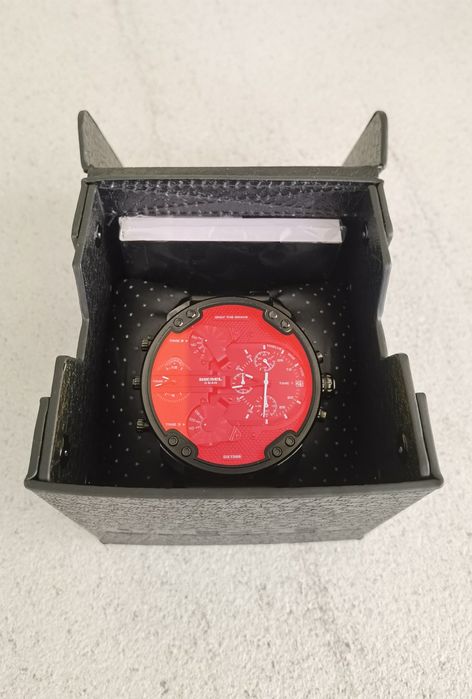 Часовник DIESEL DZ7395