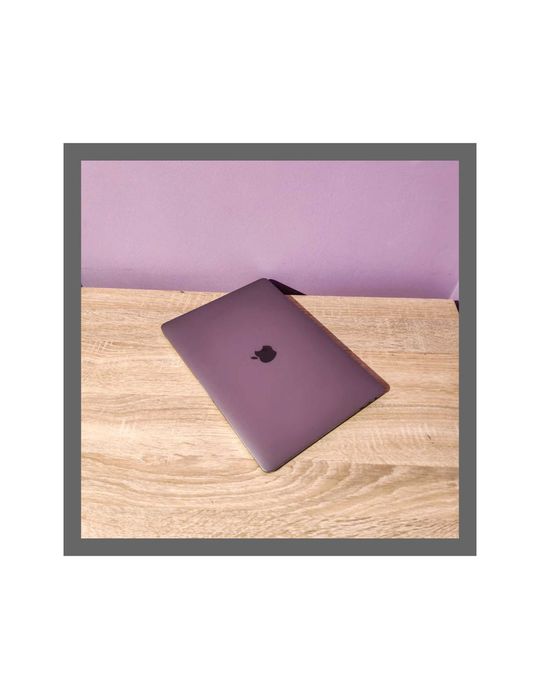 Macbook Pro Retina 2017-2018 Touchbar i5 8GB SSD 512GB - 549 cicluri