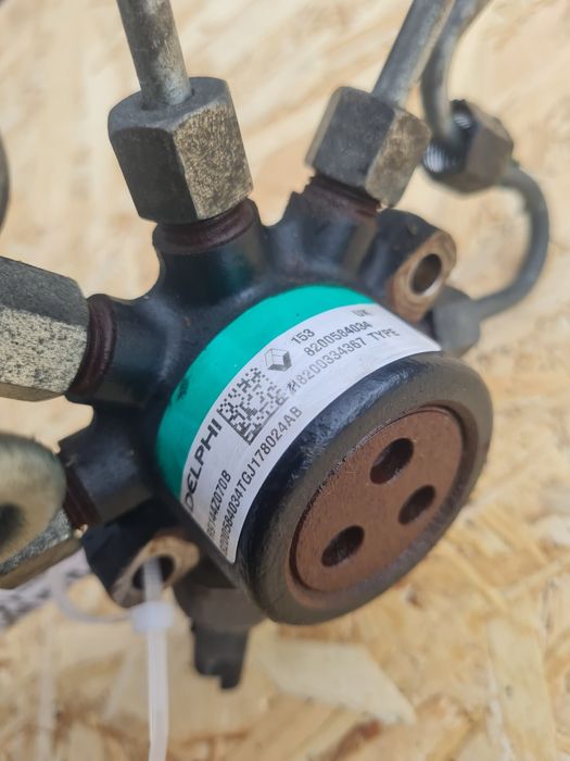 Rampa injectoare 1.5 dci euro 4 Renault Clio 3 , megane 2 , scenic 2