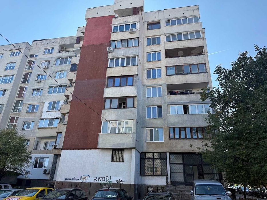 Помещение за магазин, офис , склад