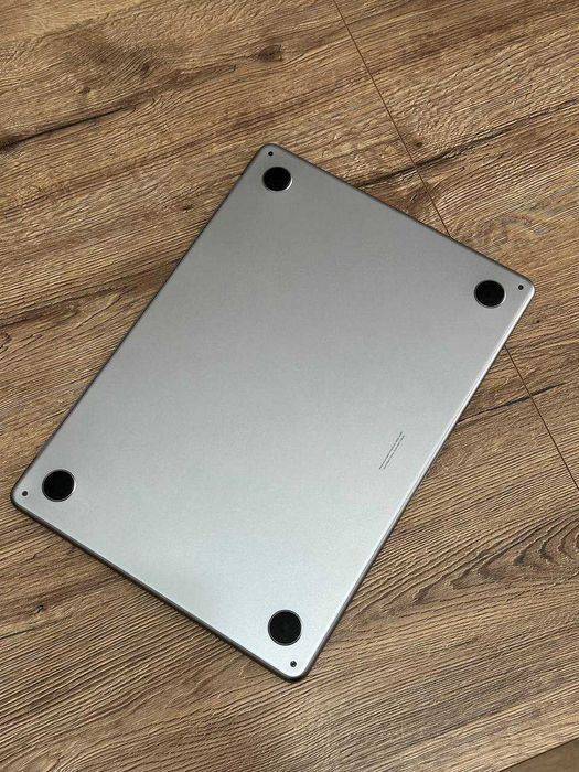 Apple MacBook Air M2 2022 8GB RAM / 512GB SSD