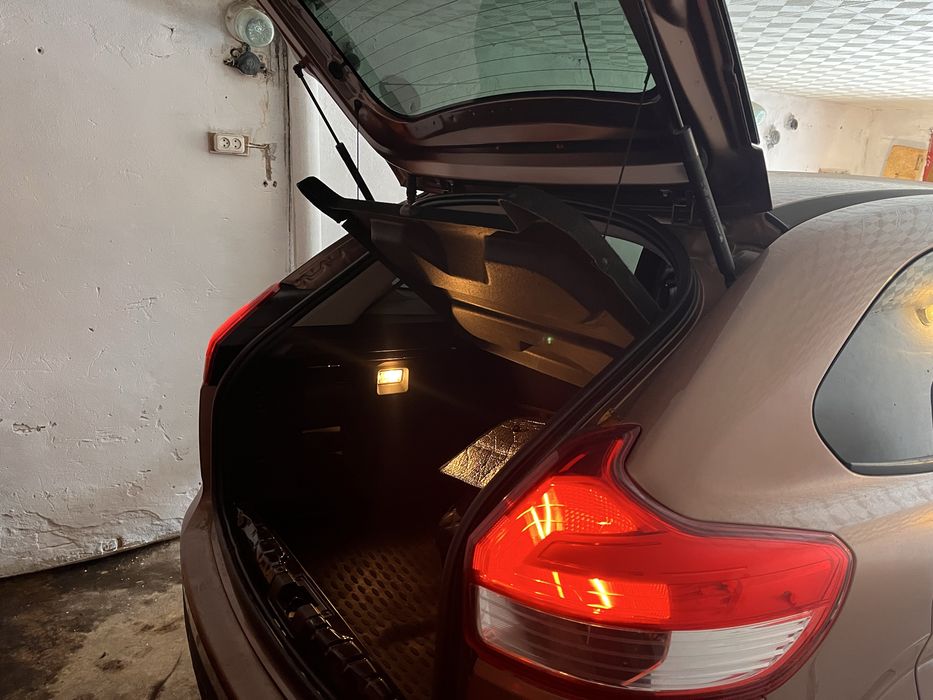 Продам Lada XRay