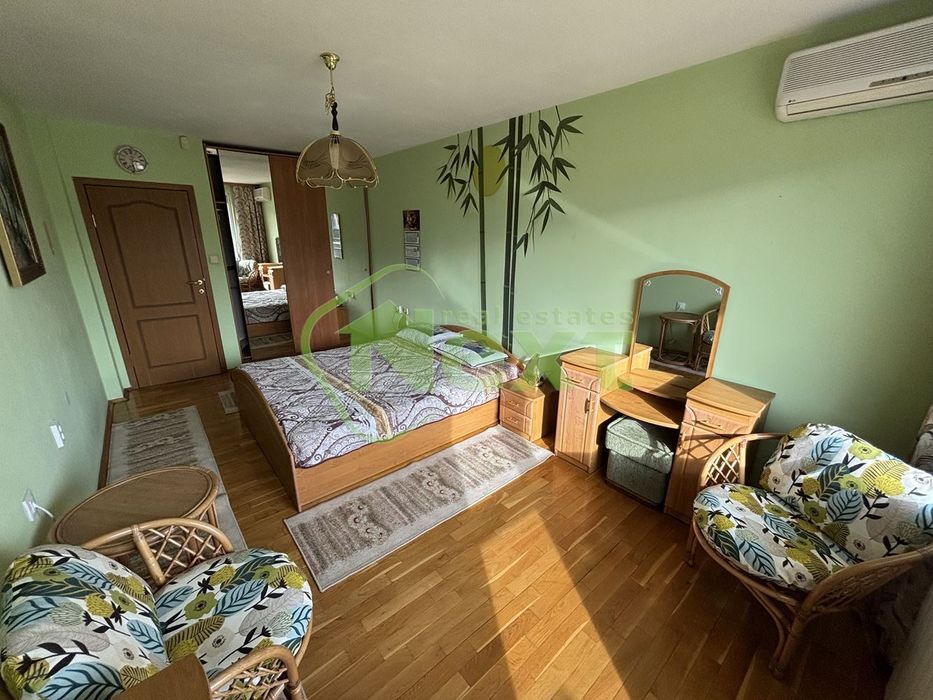 Дава се под наем Тристаен апартамент в София, Лозенец - 101 кв.м за 847.62 € - Снимка #4