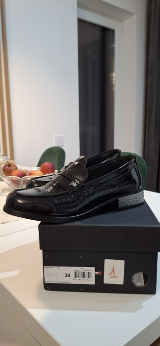 Pantofi din piele naturala Tommy Hilfiger