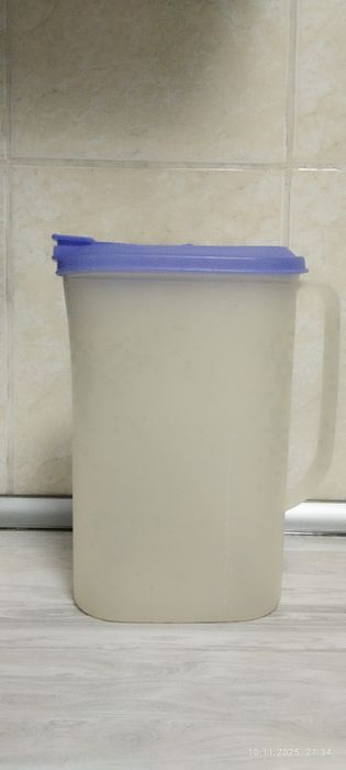 Tupperware  2 литр