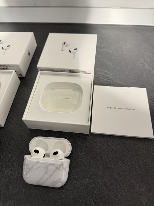 AirPods 3 Apple