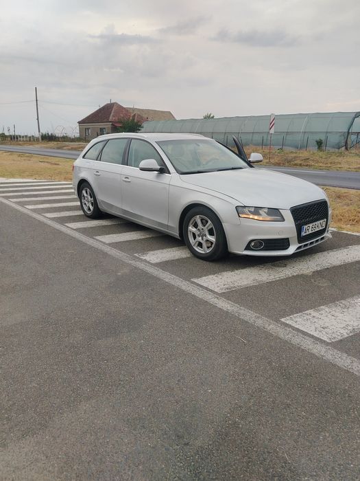 Vând Audi A4- B8