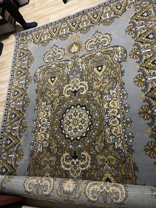 Продам натуральный ковер