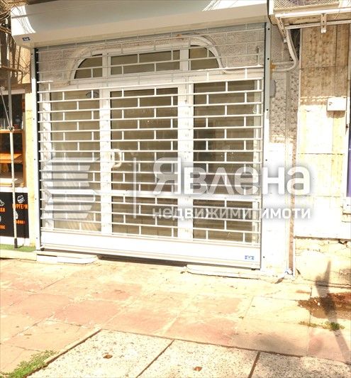 Дава се под наем Магазин в София, Иван Вазов - 22 кв.м за 395 € - Снимка #1