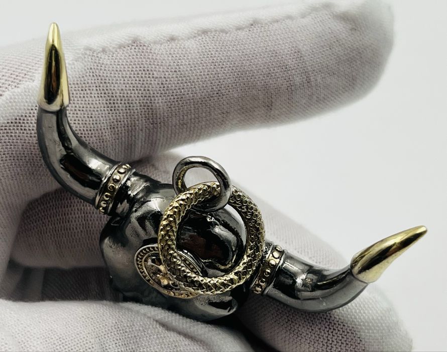 Сребърна висулка с позлата