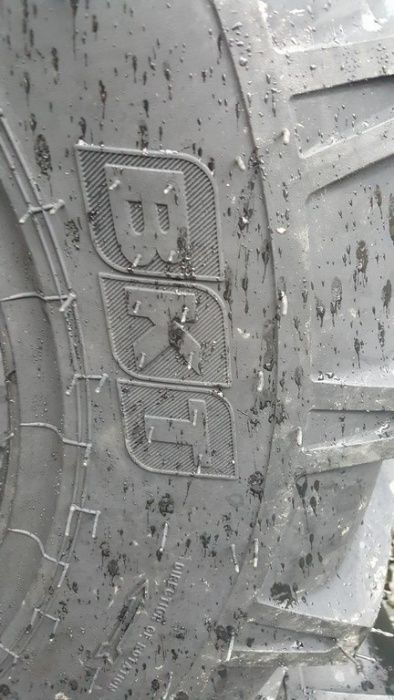 7.50-16 Anvelope agricole noi de tractiune BKT cu 8 pliuri rezistente