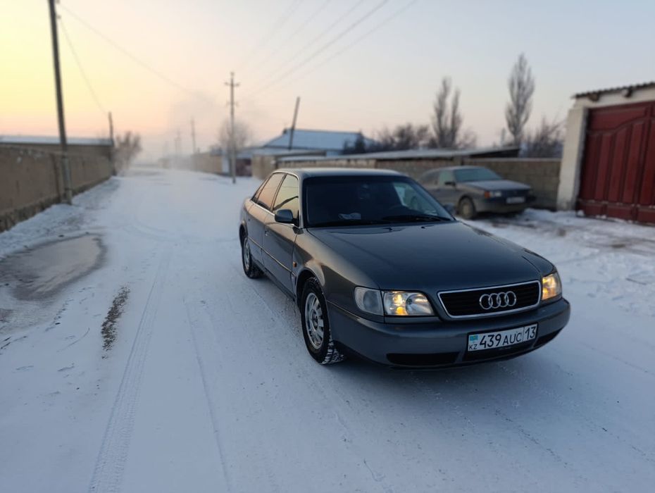 Audi A6 FWD 2.6 V6