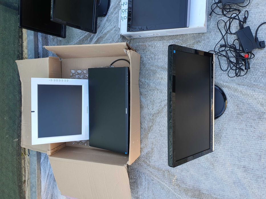 Monitor TV  pentru rulote , autorulote, import Germania , Samsung si Medion, nou