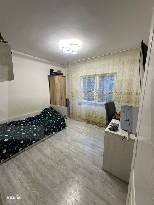 Apartament 3 camere, 96 mp, zona Micalaca
