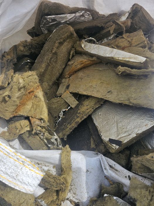 Vata de sticla cu folie de aluminiu pt izolații