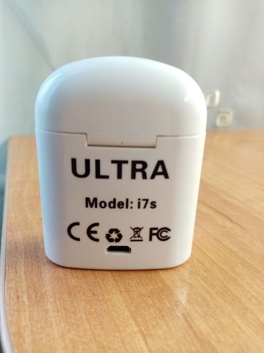 Аирподс. Модель: i7s.