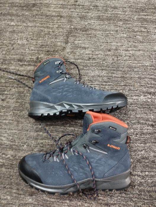 Bocanci Lowa Explorer mid gtx