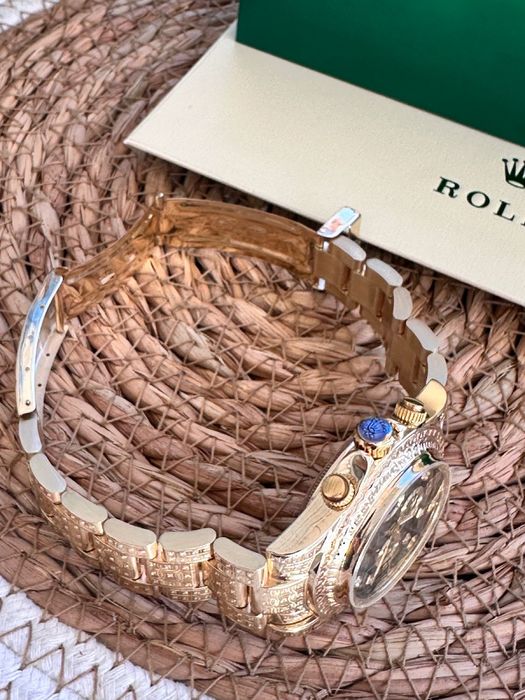 Золотые часы ювилирное изделие