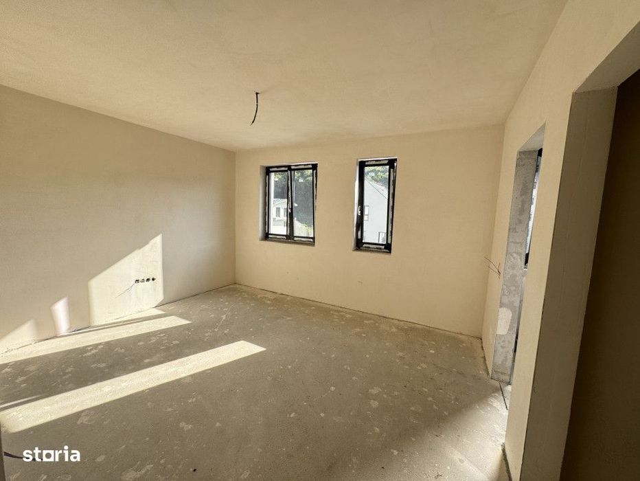 Casa tip duplex, 135mp utili, 4 camere, Semifinisata, Garaj, Zona Taut