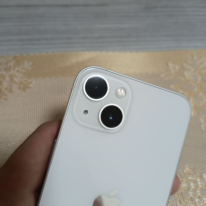iPhone 13 128Gb белый