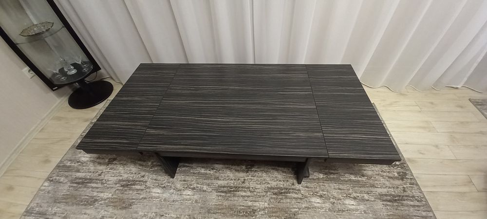 Продам универсальный стол 2 в 1