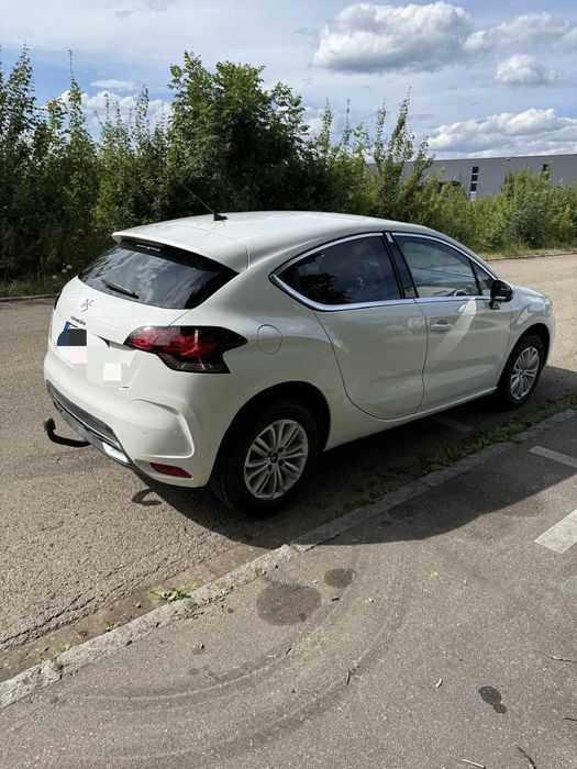 Ситроен DS4 1,6 HDI