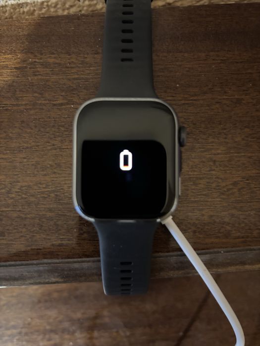 Продавам часовник Watch Fit 4