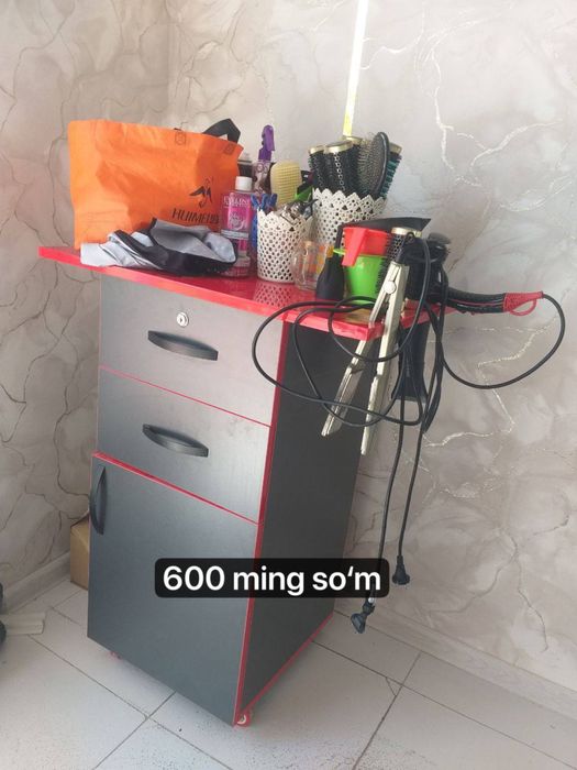 KRESLO va Bosh yuvadigan MOYKA KRESLO va POMOSHNIK KRESLO sotiladi