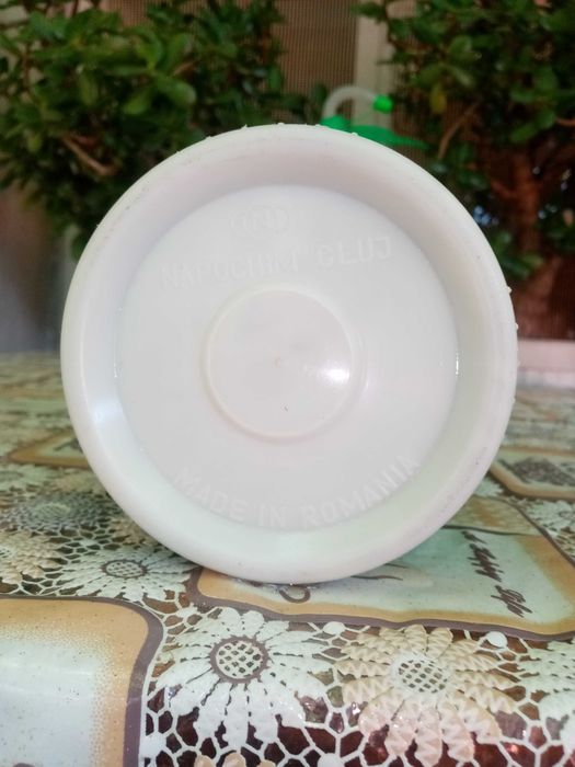 Термус 1.5л румънски  здрав без забележки.