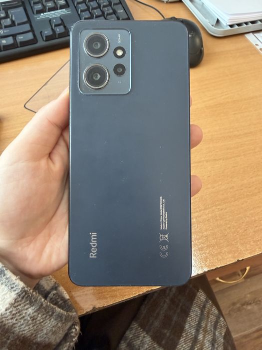 Продам телефон redmi note 12