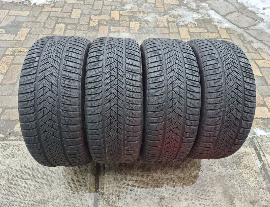 Set 4buc 275/45 R20 110V XL Pirelli Scorpion Winter *BMW RFTRSC M+S ia