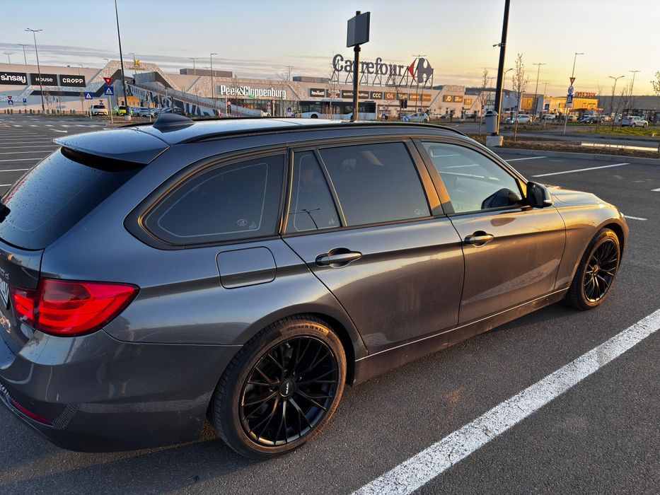 BMW Seria 3 - 330d Touring XDrive (F31) 2014 PANO • HUD • ACC